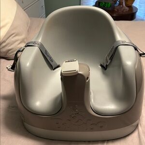 Bumbo Baby Seat with Straps